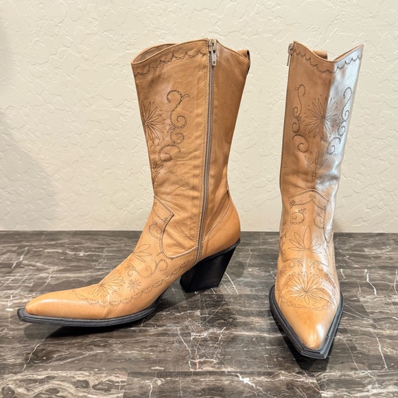 Vintage Colin Stuart Floral Embossed Leather Western Boots - Picture 15 of 15